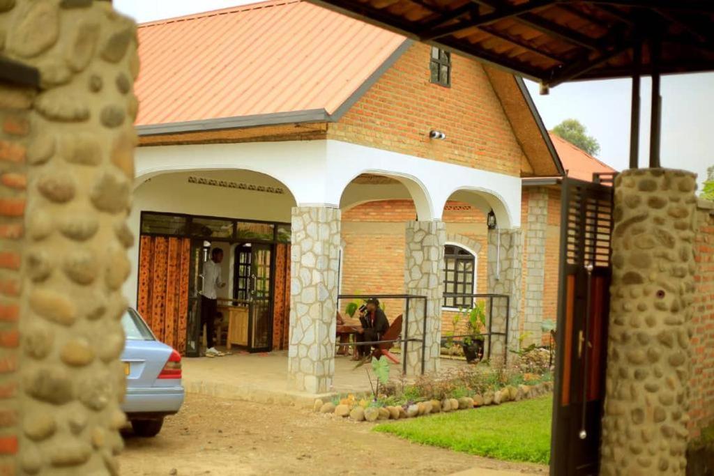 Urugano Virunga Palace Hotel Nyarugina Exterior photo