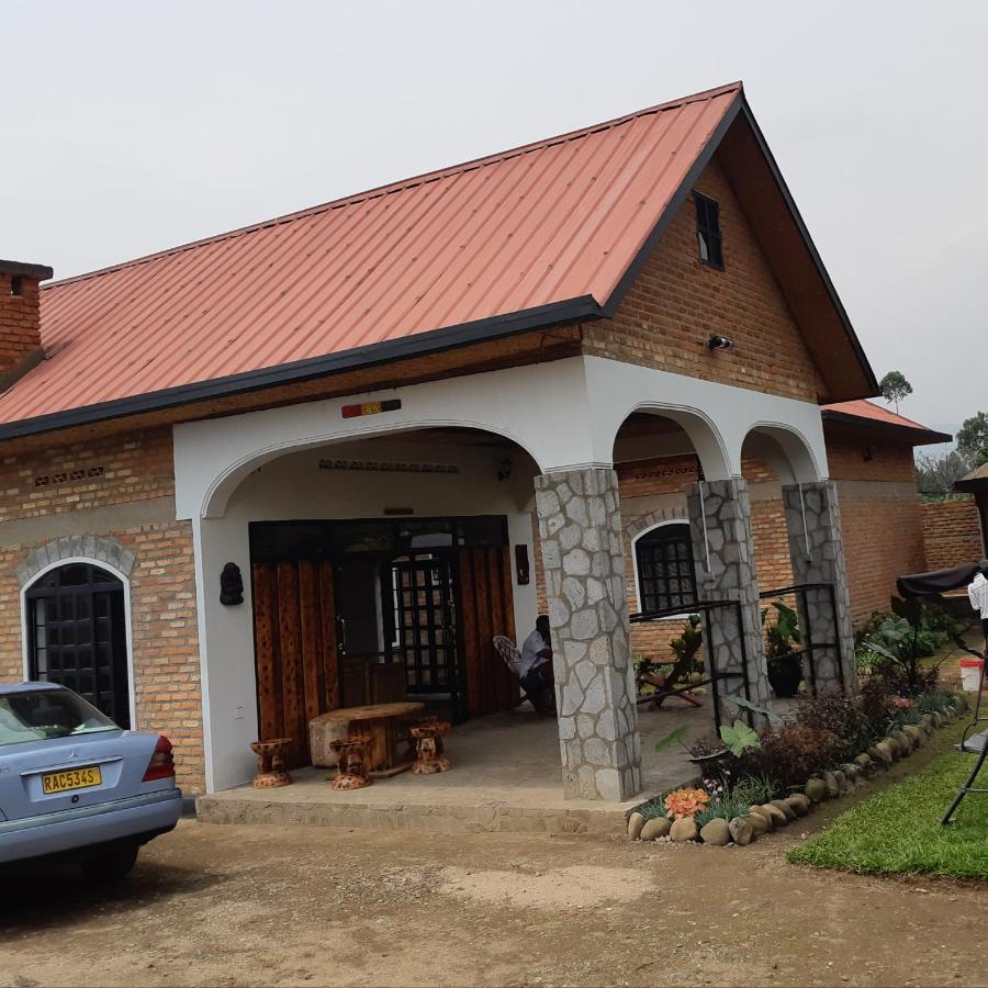 Urugano Virunga Palace Hotel Nyarugina Exterior photo